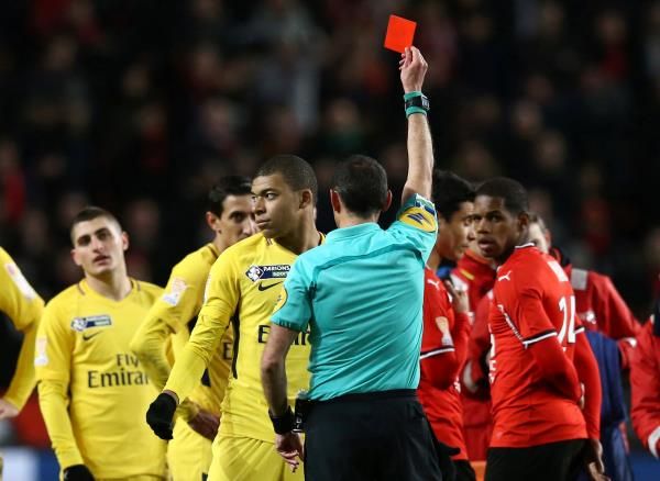 جانب من طرد مبابي