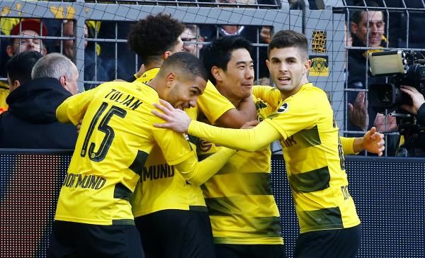 لاعبو دورتموند