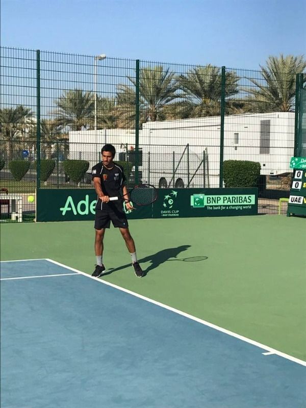 جانب من مواجهة عمان والإمارات الدائرة حاليًا