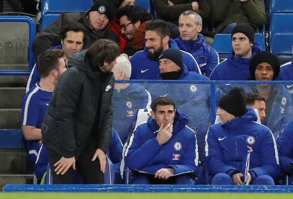 كونتي وخلفه جيرو