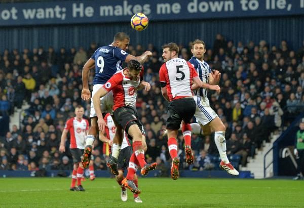 من لقاء وست بروميتش وساوثهامبتون