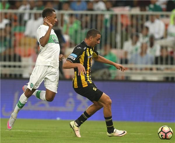 جانب من مباراة سابقة بين الفريقين