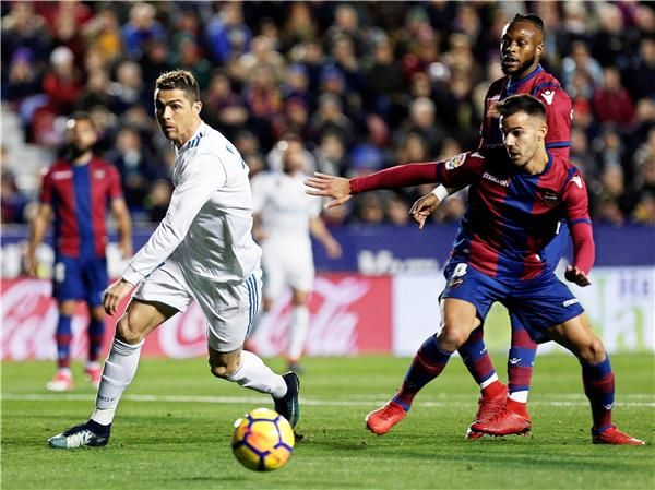 من لقاء ريال مدريد وليفانتي