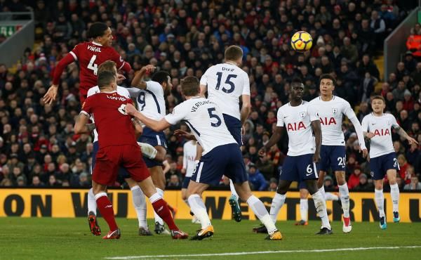 من مواجهة ليفربول وتوتنهام