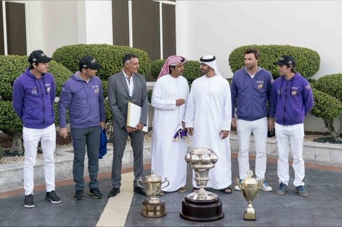 من الاستقبال