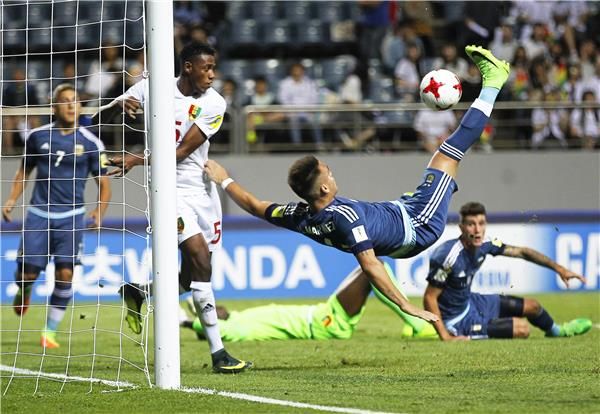 مارتينيز مع منتخب الشباب الأرجنتيني