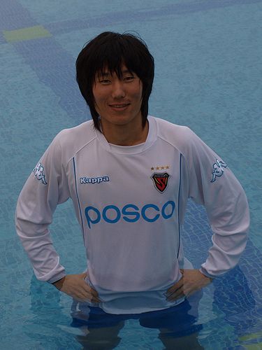 لاعب الوسط كيم جاي سونغ