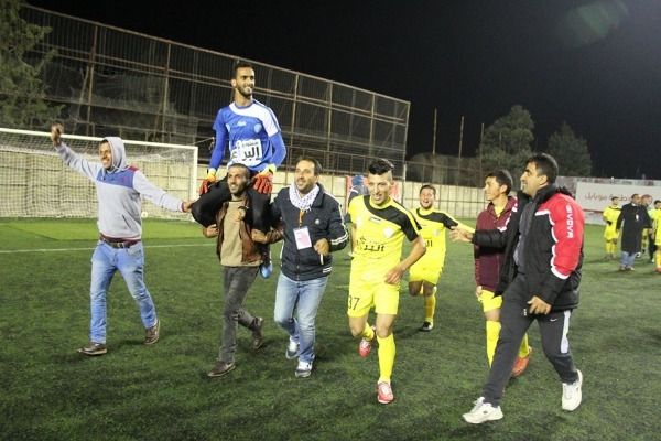 احتفال يطا بإقصاء شباب الخليل 