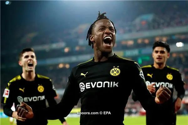 ?i=epa%2fsoccer%2f2018-02%2f2018-02-02%2f2018-02-02-06492831_epa