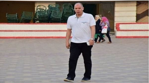 أيمن حافظ