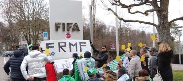 من الاحتجاج