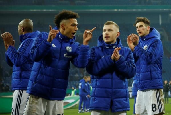 جوريتسكا مع فريقه