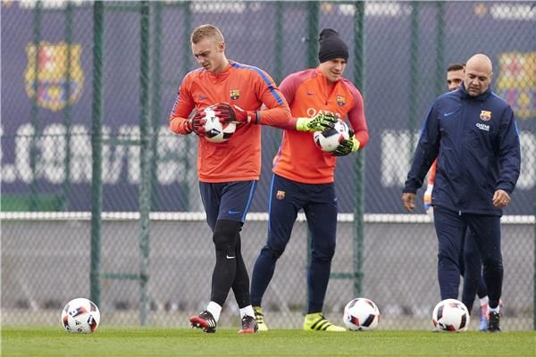 ياسبر سيليسين