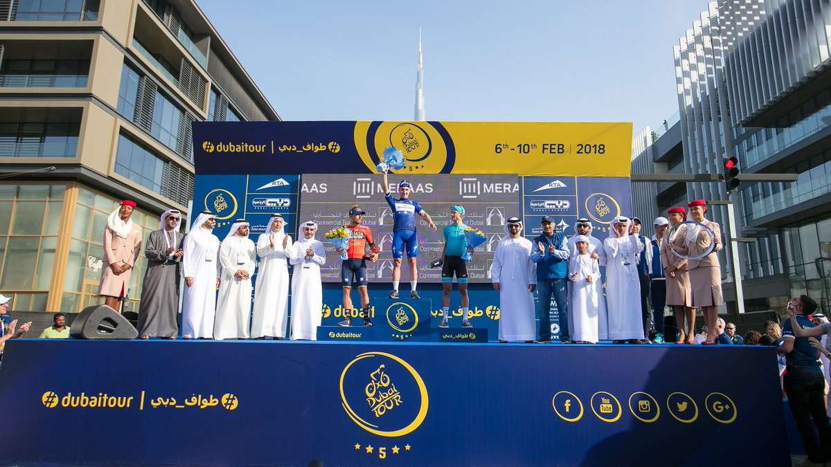 جانب من التتويج