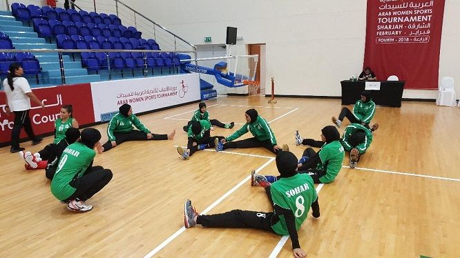 تدريبات لاعبات صحار بعد نهاية لقاء أمس