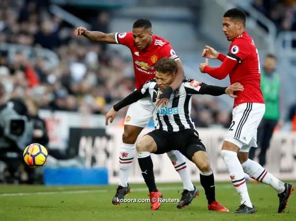 ?i=reuters%2f2018-02-11%2f2018-02-11t153742z_619924911_rc174fa65f20_rtrmadp_3_soccer-england-new-mun_reuters