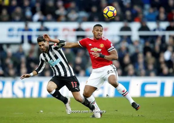 ?i=reuters%2f2018-02-11%2f2018-02-11t153536z_1918689580_rc1ff54f2be0_rtrmadp_3_soccer-england-new-mun_reuters