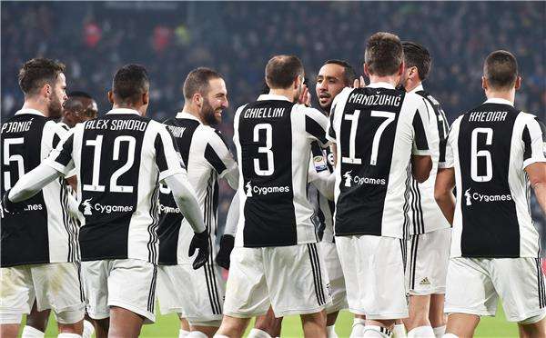 لاعبو يوفنتوس