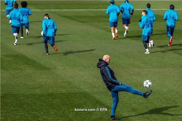 ?i=epa%2fsoccer%2f2018-02%2f2018-02-13%2f2018-02-13-06520405_epa