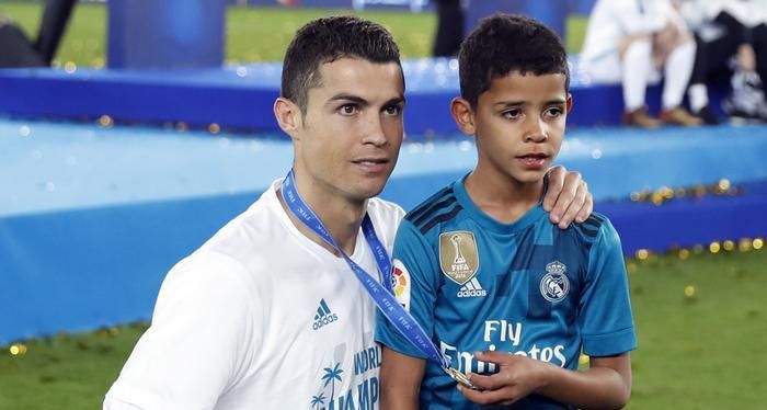 كريستيانو جونيور مع رونالدو