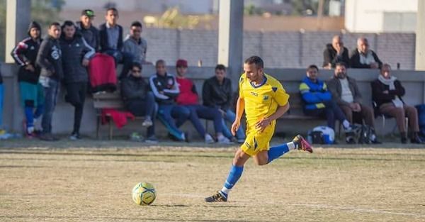 انس الورفلي