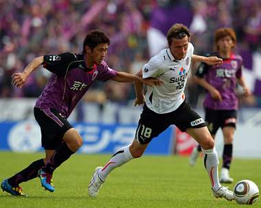 من مباراة كيوتو سانغا وشيميزو بولسه