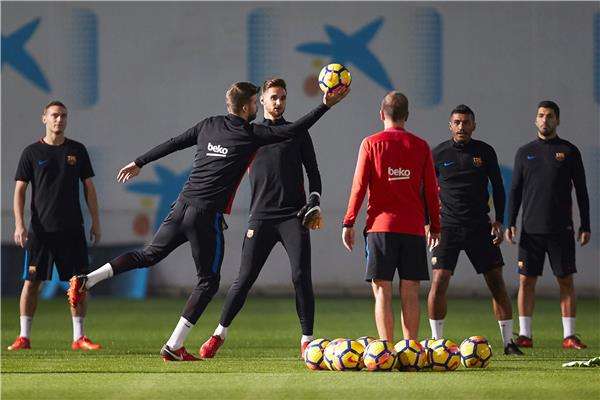 لاعبو برشلونة - أرشيفية