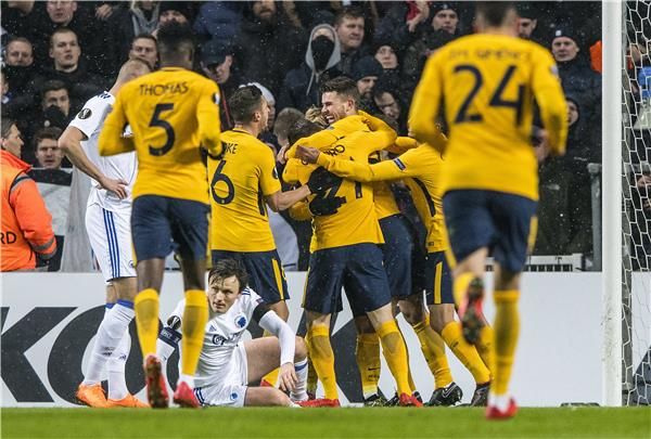فرحة لاعبي أتلتيكو مدريد