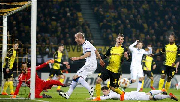 جانب من مباراة دورتموند وأتالانتا