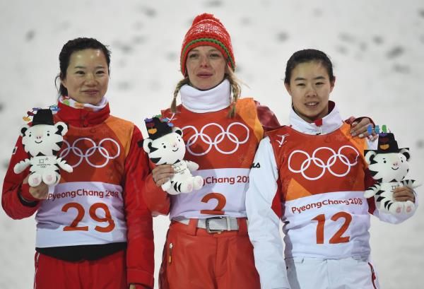 جانب من التتويج