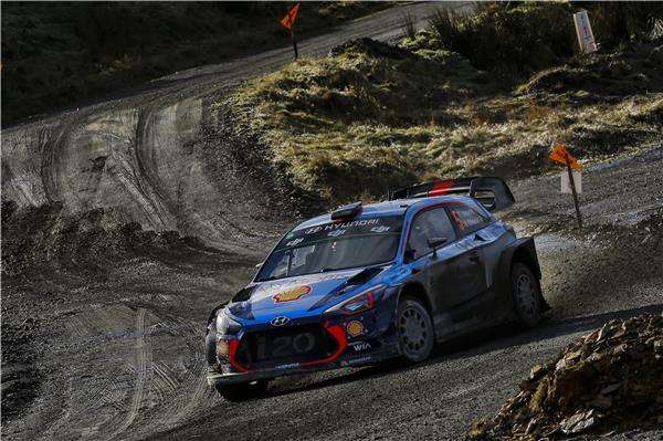  تييري نيفيل