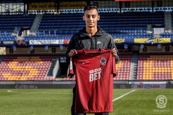 أحمد عبد القادر