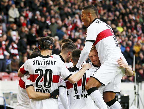 لاعبو شتوتجارت