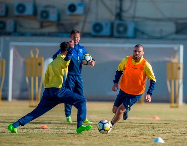 عماد متعب مع التعاون السعودي