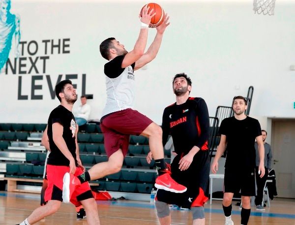 جانب من تدريبات منتخب الأردن