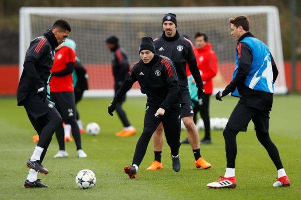 نيمانيا ماتيتش من تدريبات مانشستر يونايتد