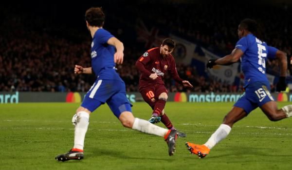 لحظة تسجيل ميسي للهدف