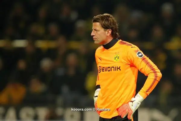 ?i=reuters%2f2017-11-25%2f2017-11-25t161943z_812774434_rc112303eb60_rtrmadp_3_soccer-germany-dor-s04_reuters