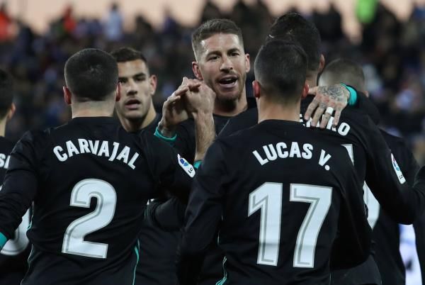 راموس مع لاعبي ريال مدريد