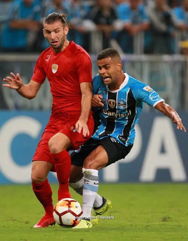 ?i=reuters%2f2018-02-22%2f2018-02-22t022453z_1038242141_rc16c24358f0_rtrmadp_3_soccer-recopa-sudamericana_reuters