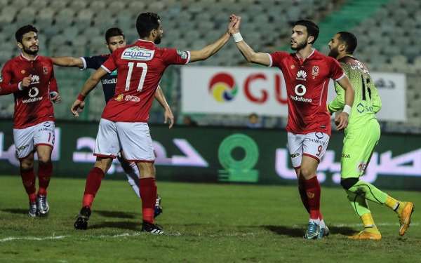 لاعبو الأهلي