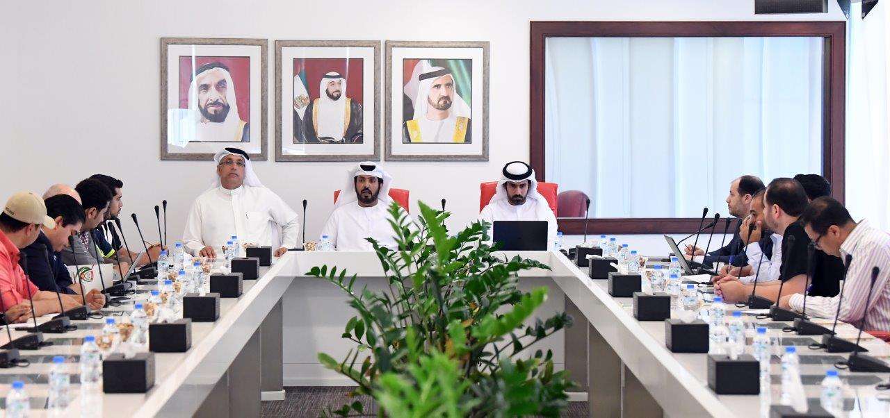 من الاجتماع