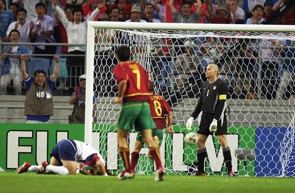 من مباراة أمريكا والبرتغال 2002