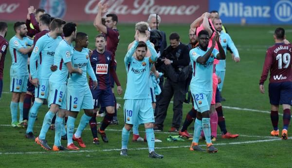 لاعبو برشلونة