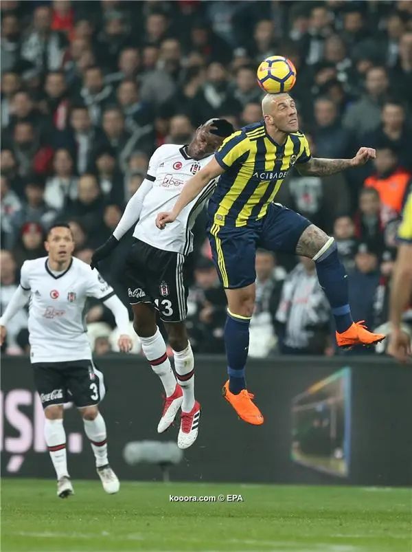 ?i=epa%2fsoccer%2f2018-02%2f2018-02-25%2f2018-02-25-06565001_epa