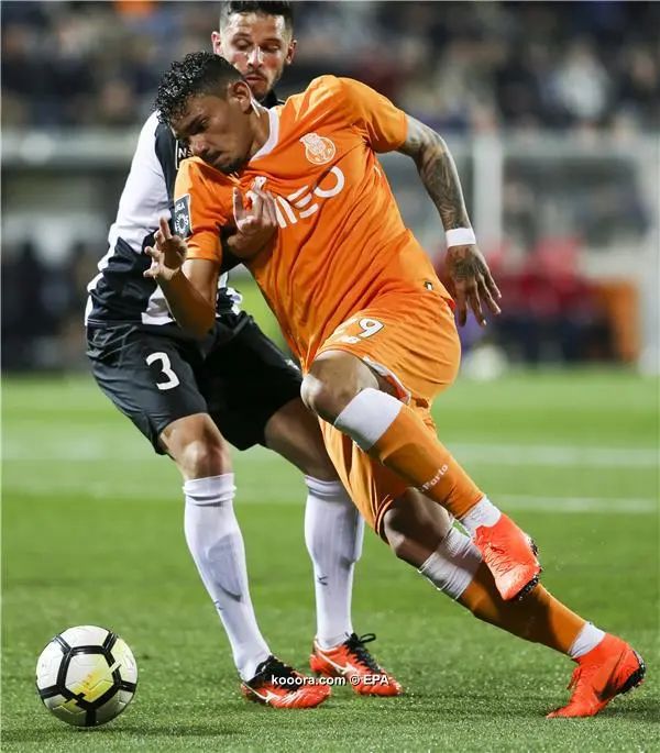 ?i=epa%2fsoccer%2f2018-02%2f2018-02-25%2f2018-02-25-06565365_epa