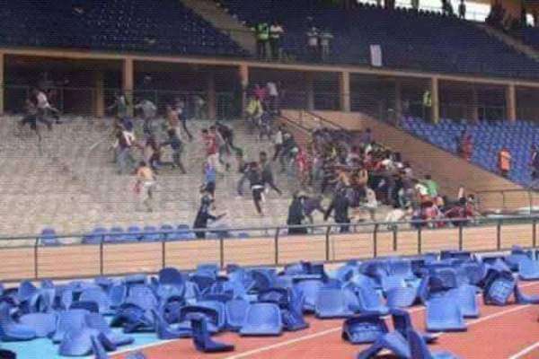 جانب من أحداث الشغب