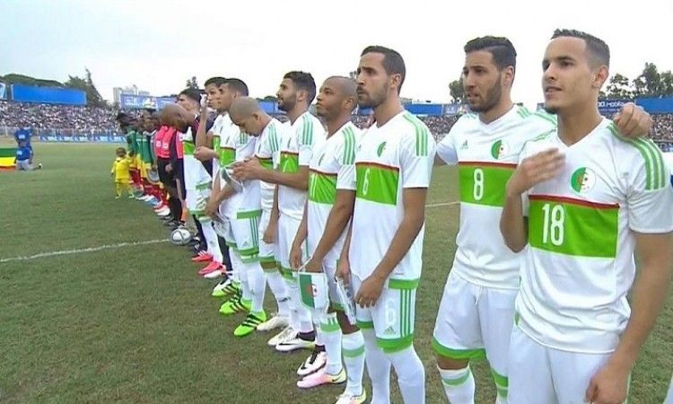 منتخب الجزائر - أرشيفية