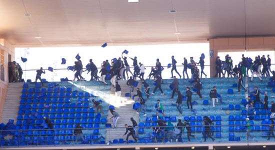 جانب من أحداث الشغب 