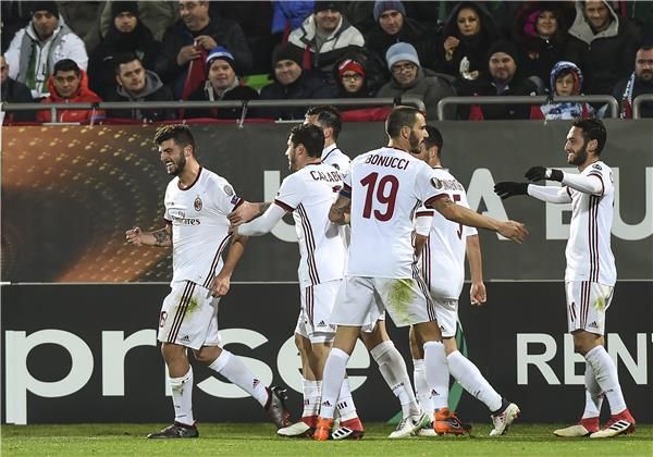 لاعبو ميلان